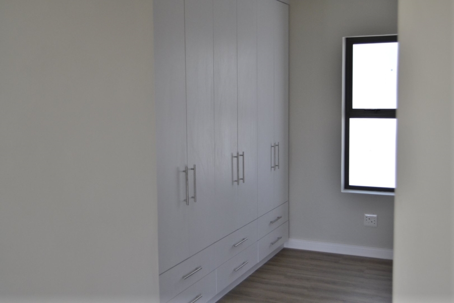 4 Bedroom Property for Sale in Croydon Gardens Estate Western Cape